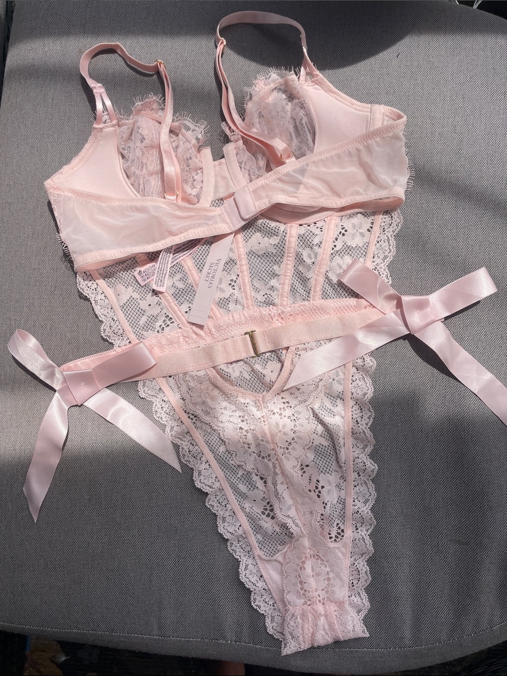 Victoria’s Secret Dream Angels Wicked Unlined Lace Teddy Rose Pink - Picture 4 of 6
